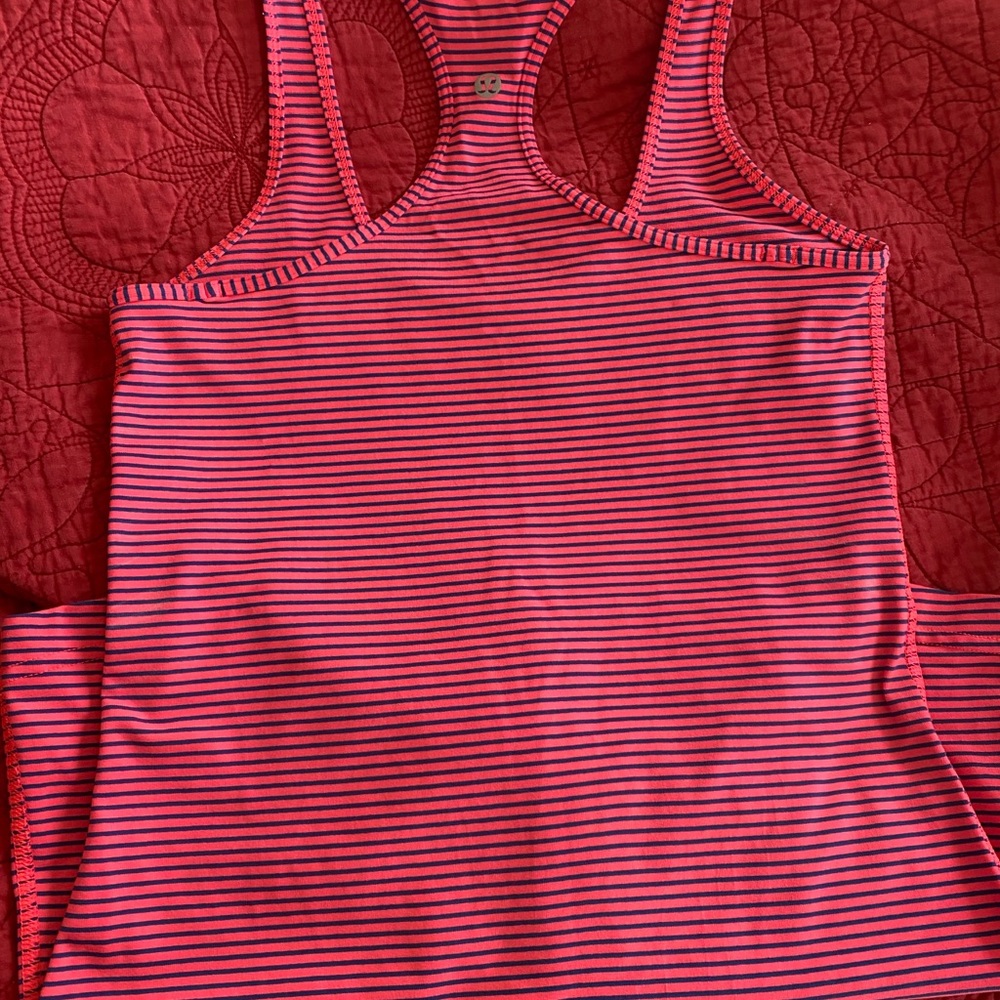 Lululemon tank
